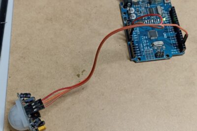 PIR motion sensor Arduino