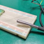 ds18b20 sensor on a breadboard