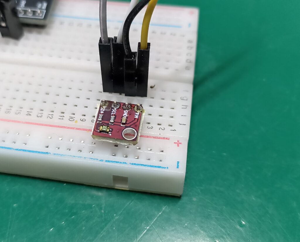 VEML6040 sensor