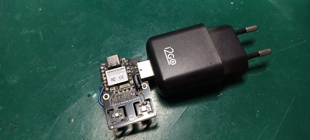 Weather station and its power supply