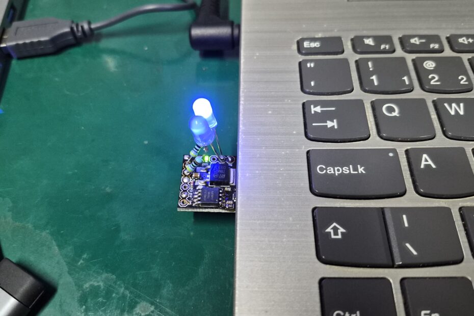 smallest thermometer project on USB port